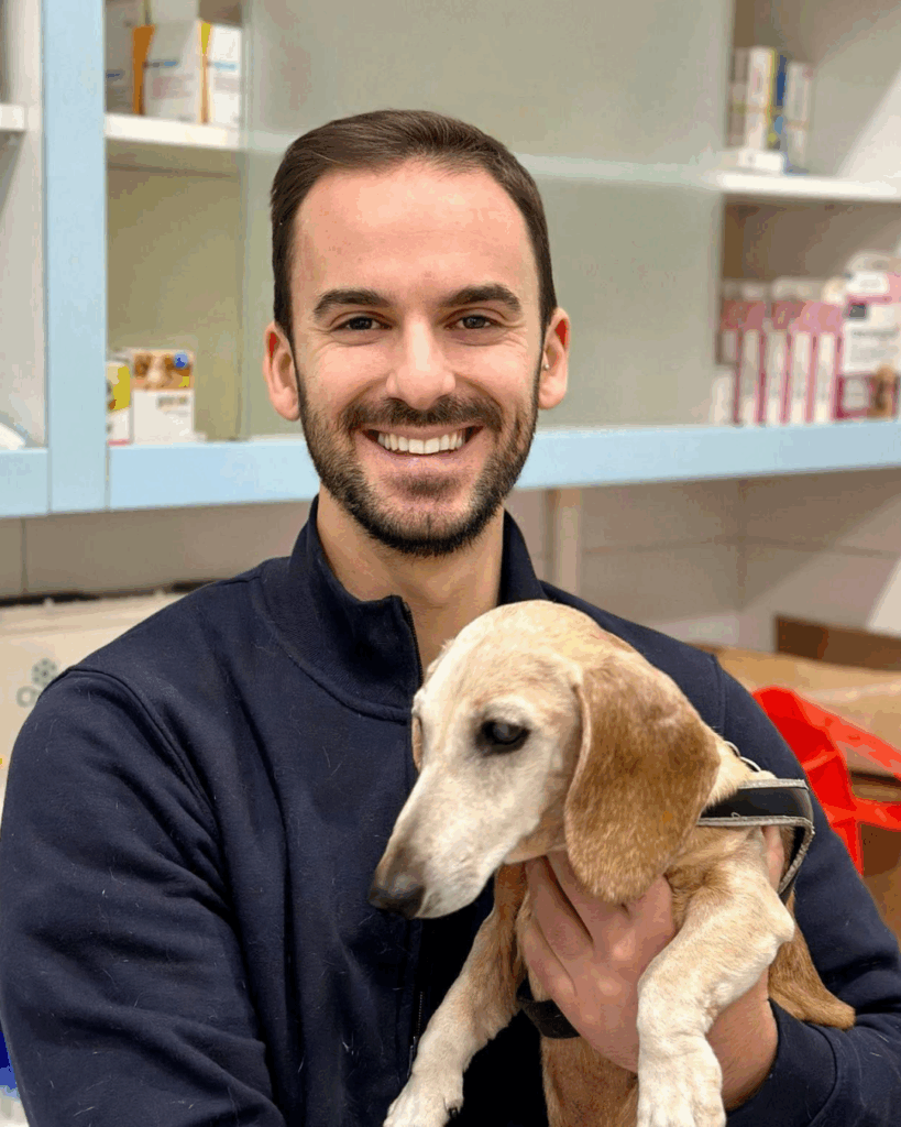 Dott. Gabriele Maiello Dott. Gabriele Maiello, Medico Veterinario del Vet Village a Napoli
